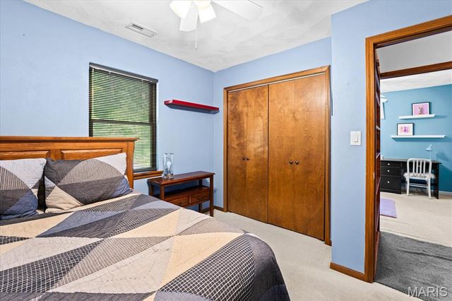 25 Forest Gate Drive, Belleville, IL 62220