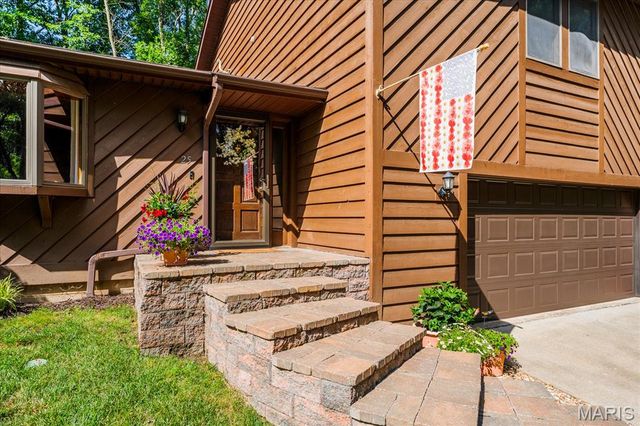 25 Forest Gate Drive, Belleville, IL 62220