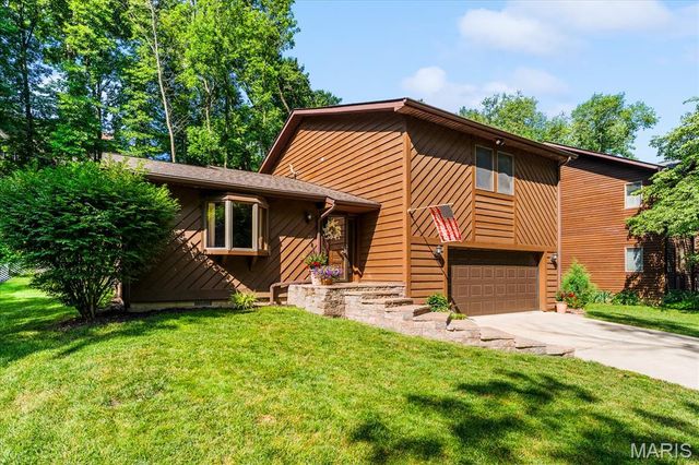 25 Forest Gate Drive, Belleville, IL 62220