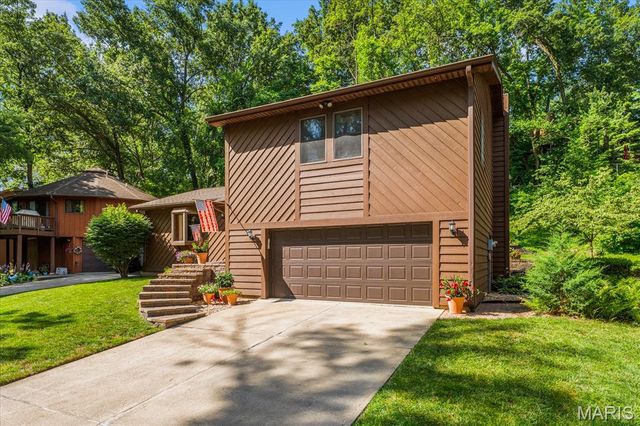 25 Forest Gate Drive, Belleville, IL 62220