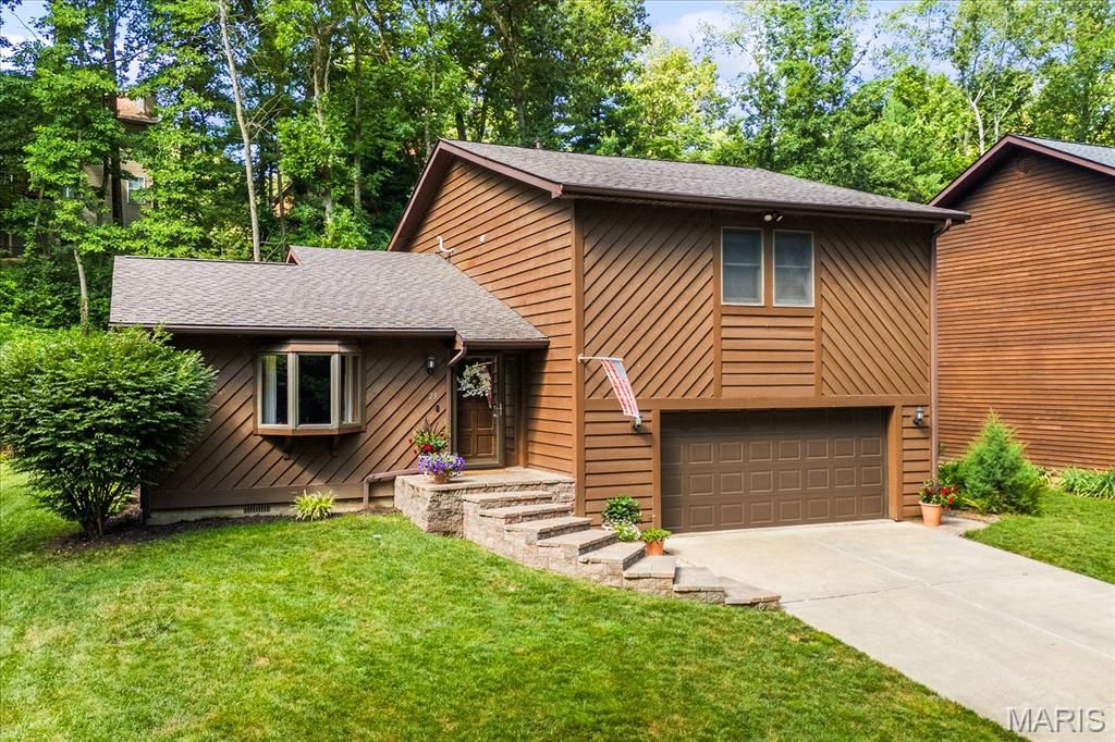 25 Forest Gate Drive, Belleville, IL 62220