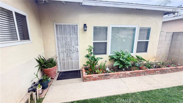 838 Sycamore Court, Upland, CA 91786