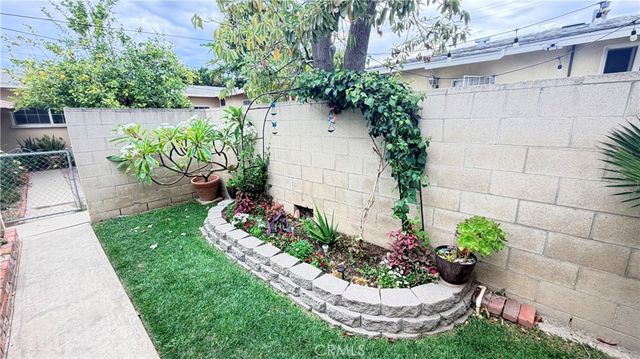838 Sycamore Court, Upland, CA 91786