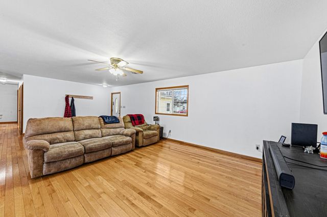 128 Olive Street, West Concord, MN 55985