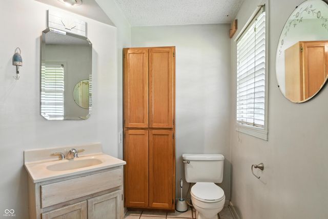 196 E 600 N, Alexandria, IN 46001