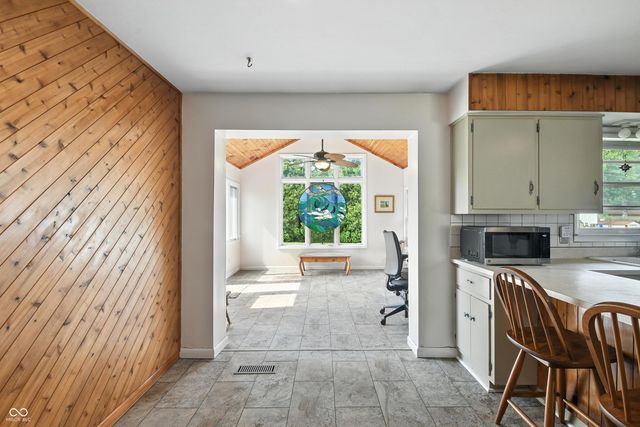 196 E 600 N, Alexandria, IN 46001