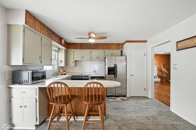 196 E 600 N, Alexandria, IN 46001