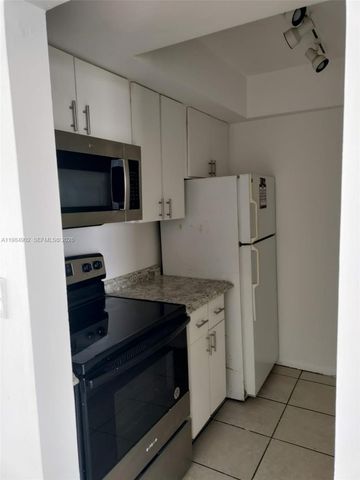 7340 SW 82nd St C205, Miami, FL 33143