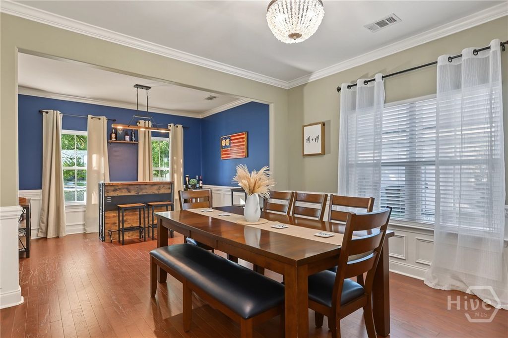 Image 12 of property listing at 300 Mosswood Drive, Savannah, GA 31405