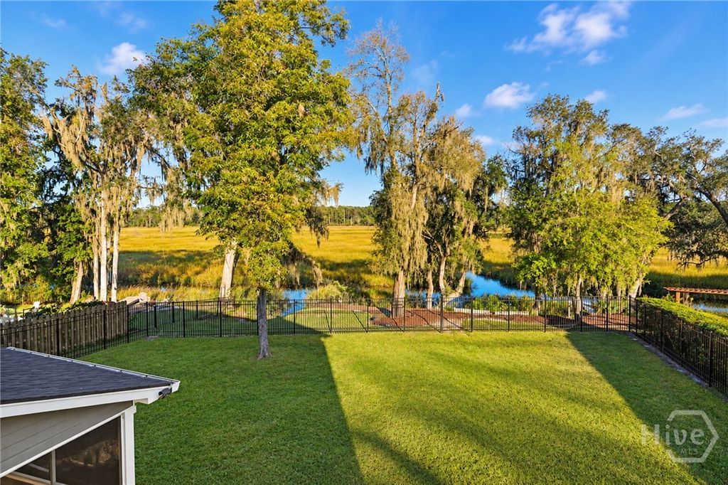 Image 53 of property listing at 300 Mosswood Drive, Savannah, GA 31405