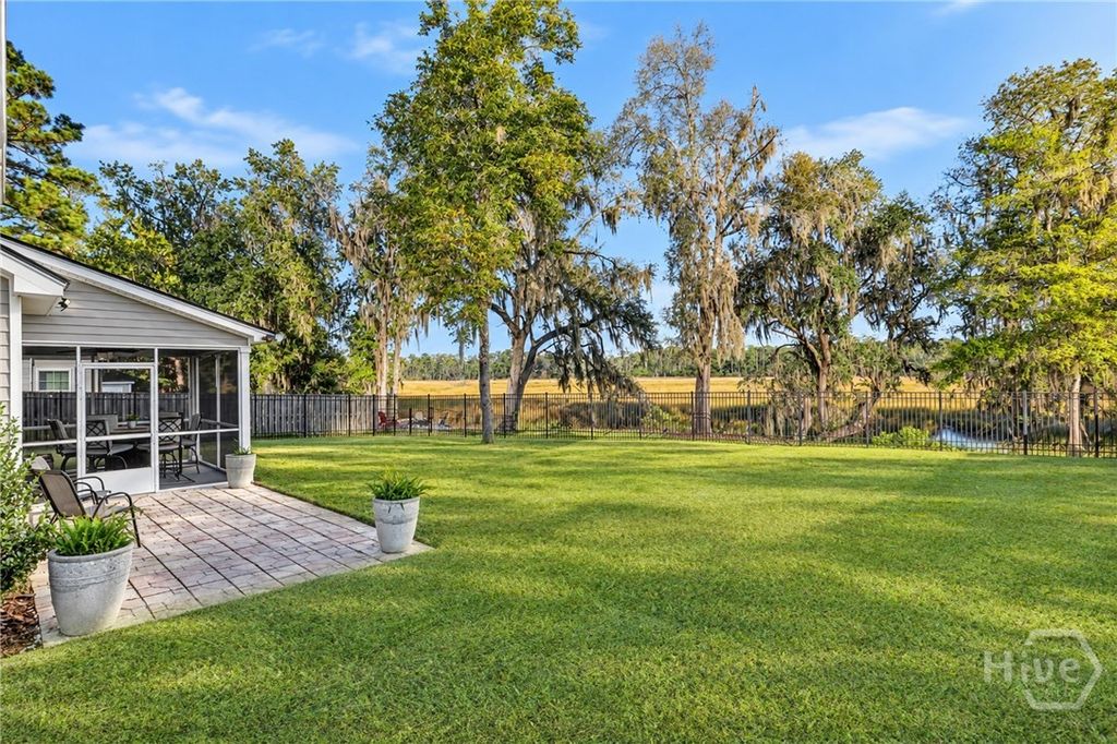 Image 55 of property listing at 300 Mosswood Drive, Savannah, GA 31405