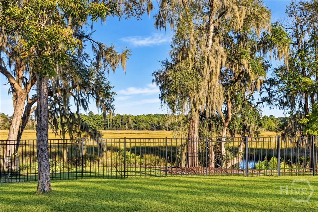 Image 58 of property listing at 300 Mosswood Drive, Savannah, GA 31405