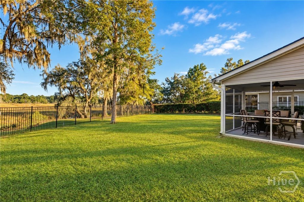 Image 62 of property listing at 300 Mosswood Drive, Savannah, GA 31405