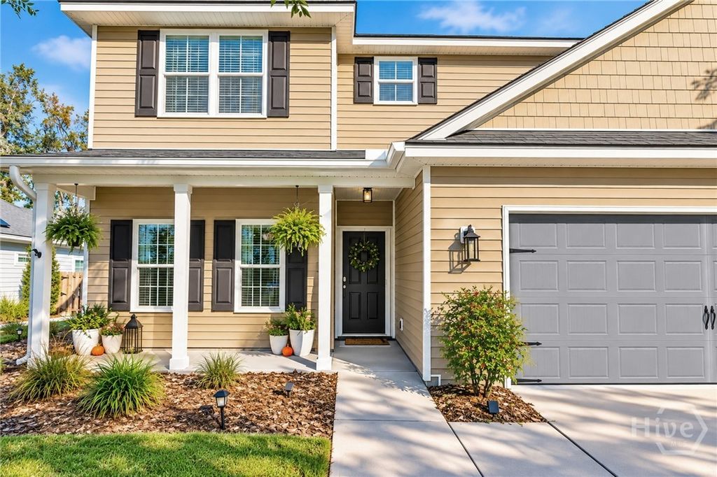 Image 7 of property listing at 300 Mosswood Drive, Savannah, GA 31405