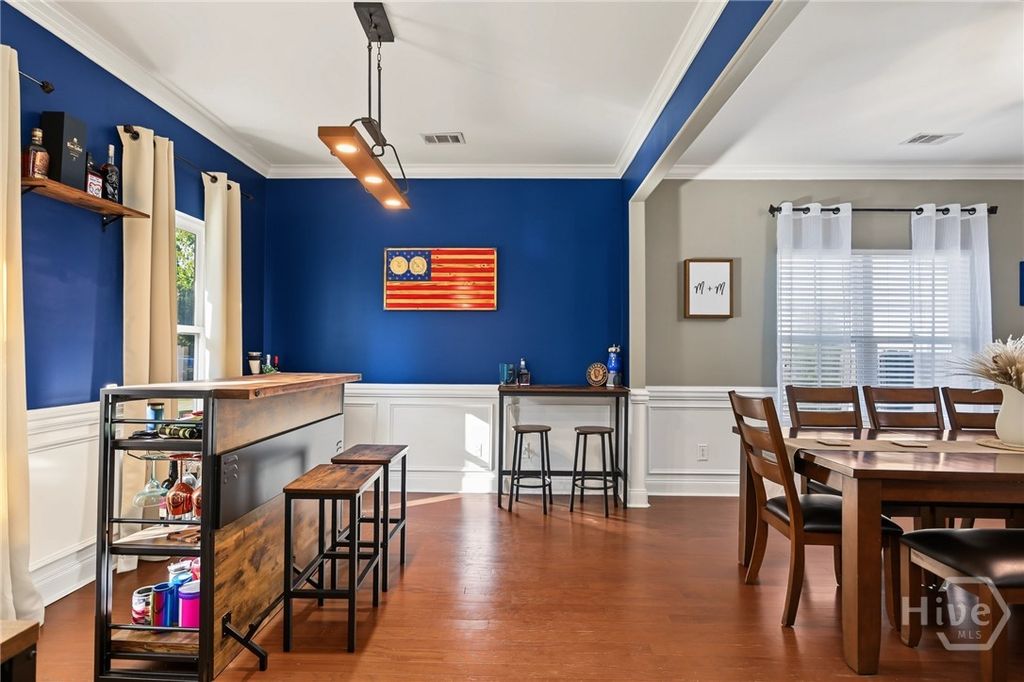 Image 9 of property listing at 300 Mosswood Drive, Savannah, GA 31405