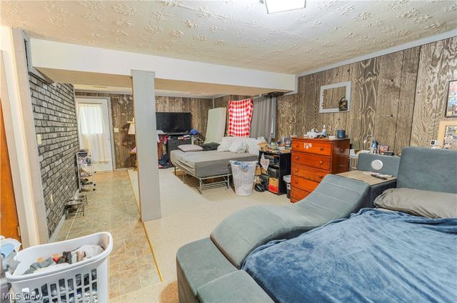 333 Kathleen Drive, Jefferson, OH 44047
