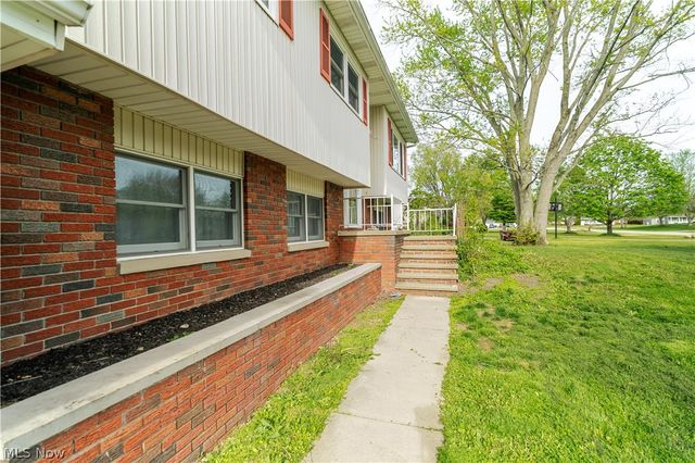 333 Kathleen Drive, Jefferson, OH 44047