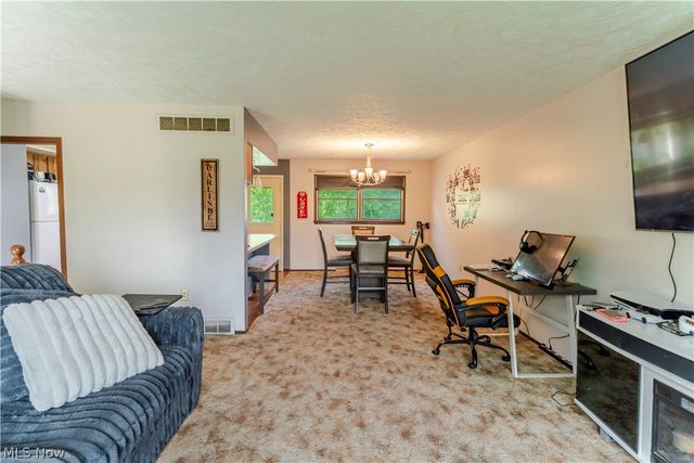 333 Kathleen Drive, Jefferson, OH 44047