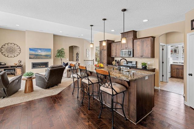 3517 Siems Court, Arden Hills, MN 55112