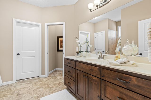 3517 Siems Court, Arden Hills, MN 55112