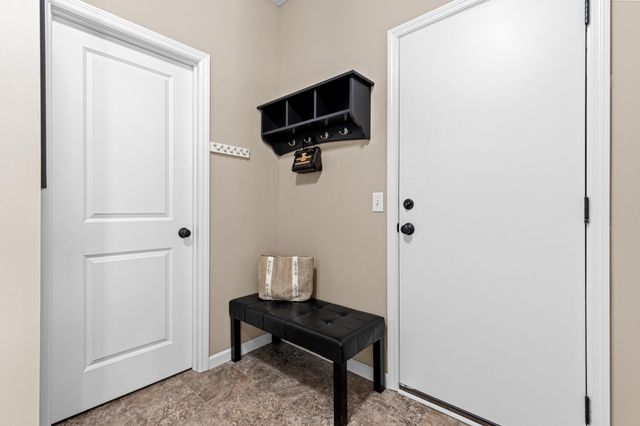 3517 Siems Court, Arden Hills, MN 55112