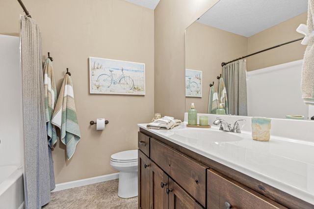 3517 Siems Court, Arden Hills, MN 55112