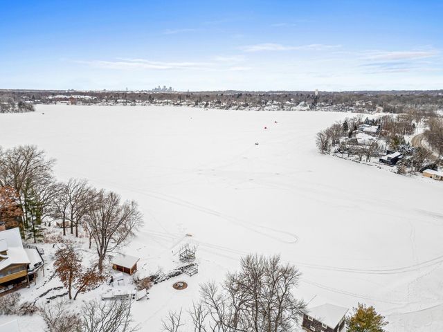3517 Siems Court, Arden Hills, MN 55112