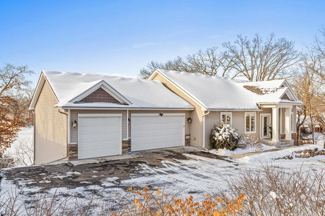 3517 Siems Court, Arden Hills, MN 55112