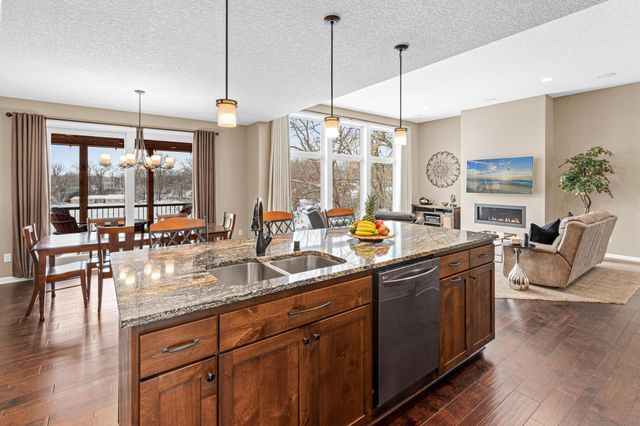 3517 Siems Court, Arden Hills, MN 55112