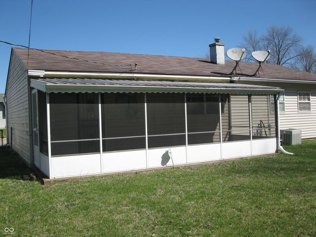 9613 E 39th Place, Indianapolis, IN 46235