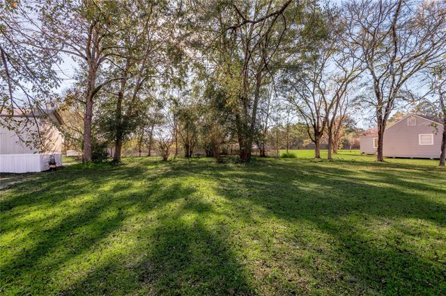 457 W 4th Street, Groveton, TX 75845