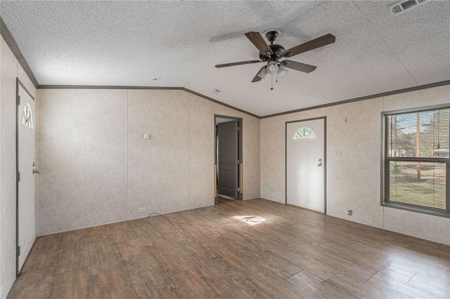 457 W 4th Street, Groveton, TX 75845