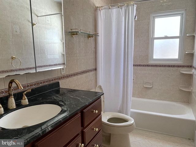 5300 SUMMIT DR, Fairfax, VA 22030