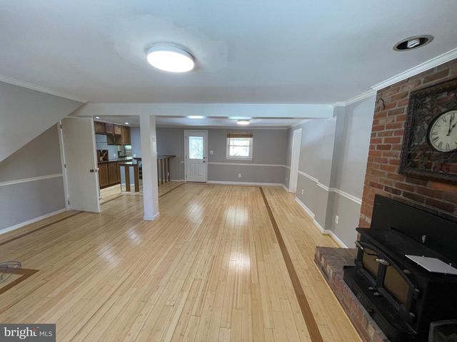 5300 SUMMIT DR, Fairfax, VA 22030