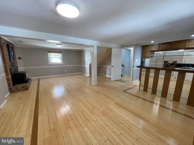 5300 SUMMIT DR, Fairfax, VA 22030