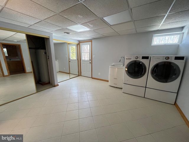 5300 SUMMIT DR, Fairfax, VA 22030