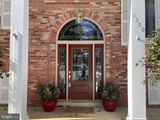 5300 SUMMIT DR, Fairfax, VA 22030