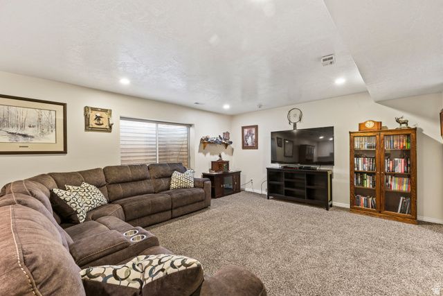 237 S RIDGEVIEW DR, Orem, UT 84058