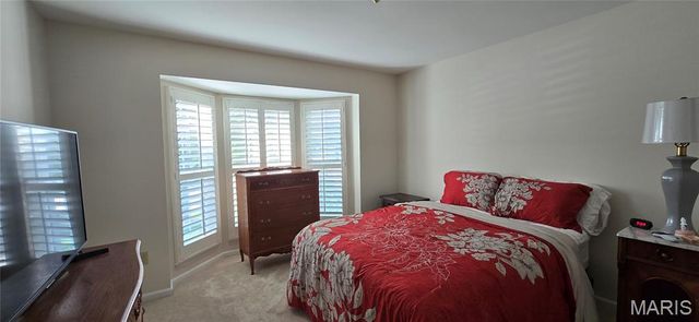 30 Sterling Pointe Drive 22A, St Charles, MO 63301