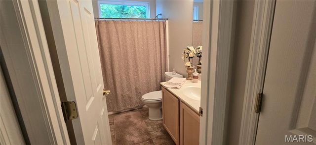 30 Sterling Pointe Drive 22A, St Charles, MO 63301