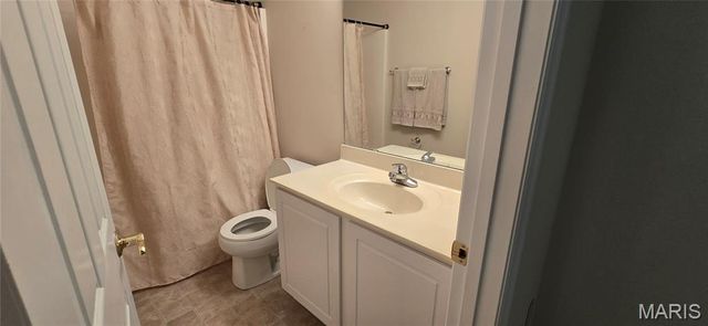 30 Sterling Pointe Drive 22A, St Charles, MO 63301