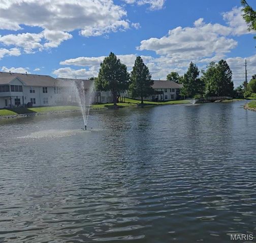 30 Sterling Pointe Drive 22A, St Charles, MO 63301