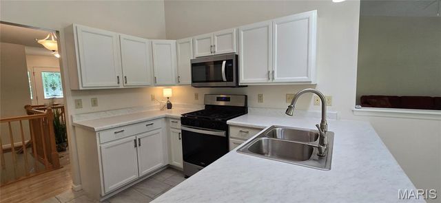 30 Sterling Pointe Drive 22A, St Charles, MO 63301