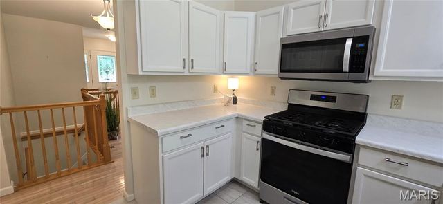 30 Sterling Pointe Drive 22A, St Charles, MO 63301