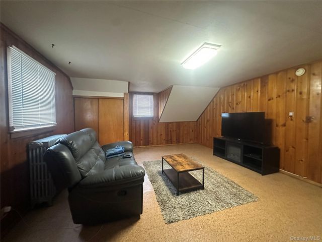 63 Wolfle Street 2, Glen Cove, NY 11542