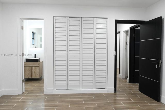 2496 SW 8th Street, Fort Lauderdale, FL 33312