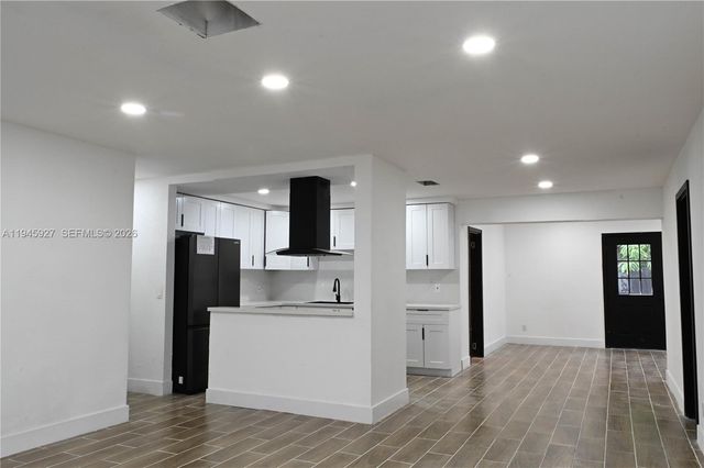 2496 SW 8th Street, Fort Lauderdale, FL 33312