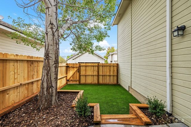 4172 E Trekker Rim Dr, Boise, ID 83716