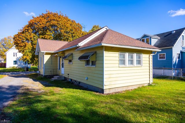 520 E Comstock Street, Owosso, MI 48867