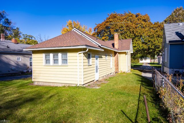 520 E Comstock Street, Owosso, MI 48867